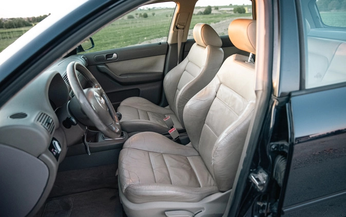 Audi A3 cena 10700 przebieg: 297000, rok produkcji 2001 z Maszewo małe 79